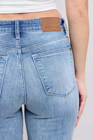 Judy Blue High Waist Light 90’s Straight Denim Jeans 82397