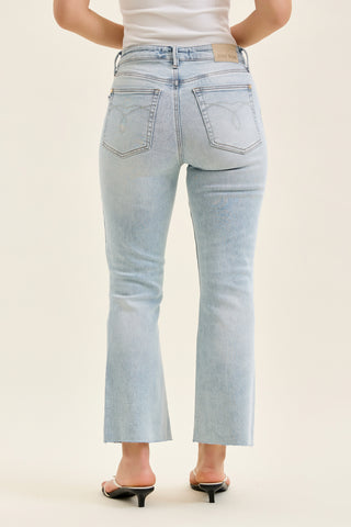 Judy Blue Mid Rise Raw Hem Kick Flare Denim Jeans 881096