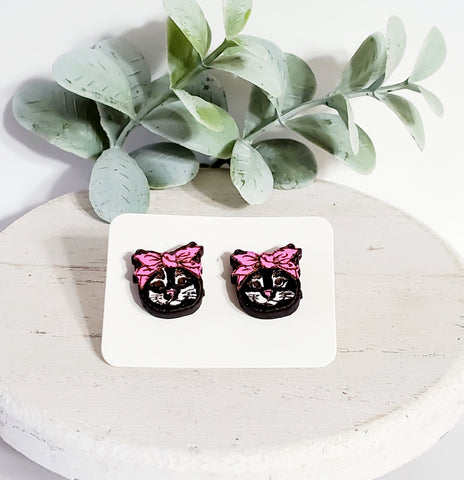 Cat with Bow Wood Studs-Sunshine and Wine Boutique