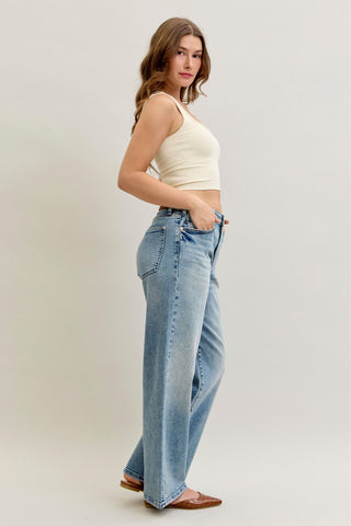 Judy Blue High Waist Wilhemina Light Vintage Wash Leg Denim Jeans 881004