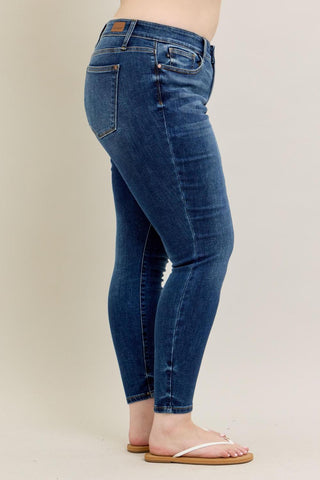 Judy Blue Mid Rise Handsand Skinny Denim Jeans 82252