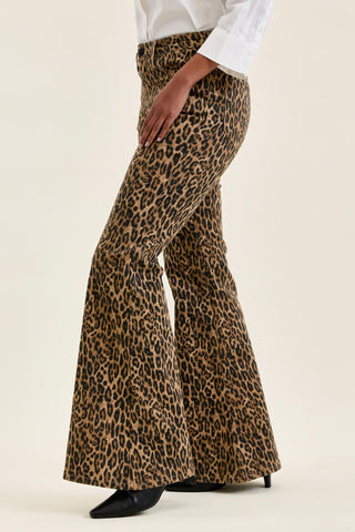 Judy Blue Mid Rise Leopard Luxe Jaqueline Flare Denim Jeans 881180