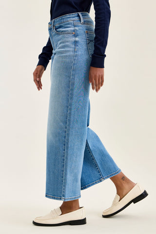 Judy Blue Mid Rise Claudia Ankle Wide Leg Denim Jeans 82738