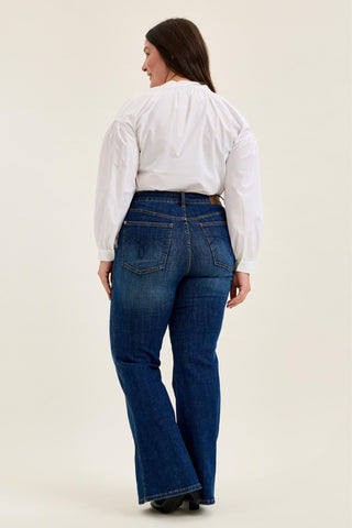Judy Blue High Waist Tummy Control Charlotte Flare Denim Jeans 881188