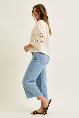 Judy Blue Mid Rise Wide Leg Crop Denim Jeans 82690