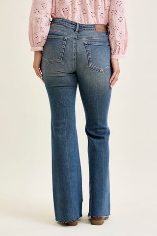 Judy Blue Mid Rise Front Flap Pocket Flare Denim Jeans 881113