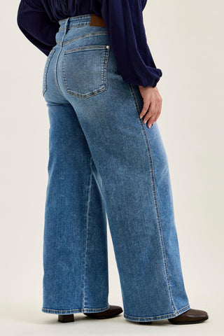 Judy Blue High Waist Column Straight Denim Jeans 82737