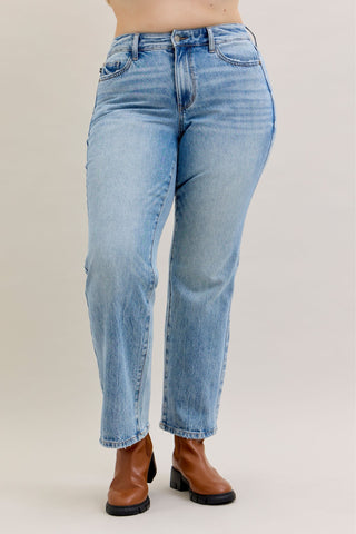 Judy Blue Mid Rise Rigid Magic Destroy Straight Denim Jeans 881060