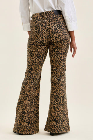 Judy Blue Mid Rise Leopard Luxe Jaqueline Flare Denim Jeans 881180