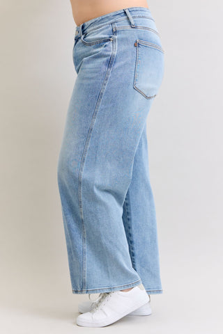 Judy Blue High Waist Wilhemina Rigid Magic Twisted Side Seam Denim Jeans 881013