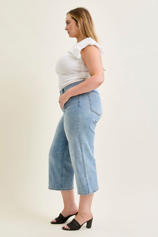 Judy Blue Mid Rise Wide Leg Crop Denim Jeans 82690