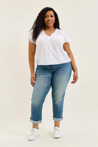 Judy Blue Mid Rise Double Button Cool Denim Boyfriend Denim Jeans 881089