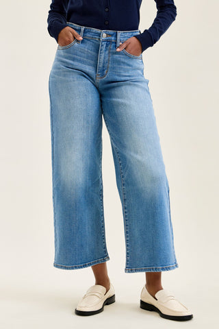 Judy Blue Mid Rise Claudia Ankle Wide Leg Denim Jeans 82738
