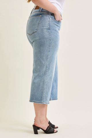 Judy Blue Mid Rise Wide Leg Crop Denim Jeans 82690