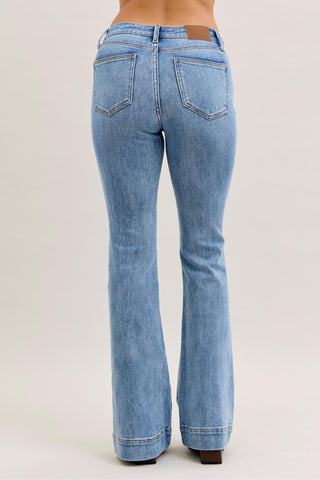 Judy Blue Mid Rise Flare Denim Jeans 82676