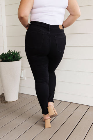 Judy Blue Audrey High Rise Control Top Classic Skinny Jeans in Black - Exclusive