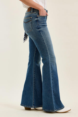 Judy Blue Mid Rise Triple Needle Pockets & Bandana Loop Jaqueline Flare Denim Jeans 82726