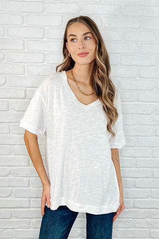 Andree By Unit Basic Instinct Drop Shoulder V-Neck Tee in Ivory