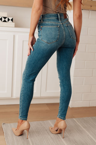 Judy Blue Bryant High Rise Thermal Skinny Jean - Exclusive