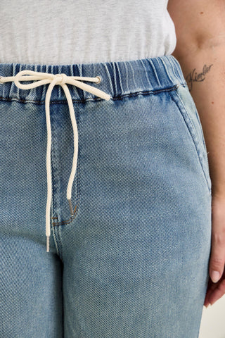 Judy Blue High Waist Aged Stone Knit Wilhelmina Baggy Denim Jeans 881127