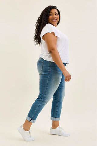 Judy Blue Mid Rise Double Button Cool Denim Boyfriend Denim Jeans 881089