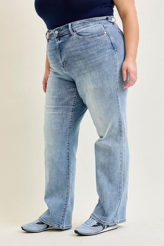 Judy Blue High Waist Light Wash Straight Denim Jeans 82501