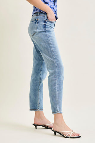 Judy Blue Mid Rise Vintage Wash Cell Phone Pocket Slim Denim Jeans 82626