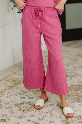 See and Be Seen Can't Quit You Cropped Flair Bottoms in Magenta