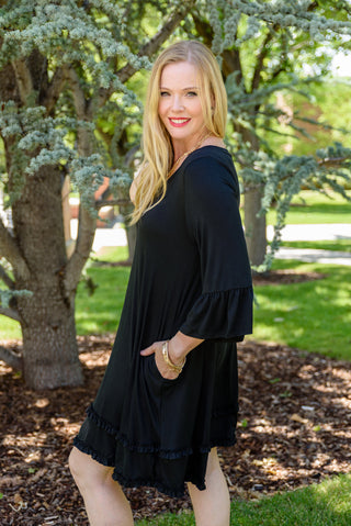 Ninexis Coast Dress in Black