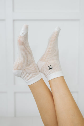 One Eleven North Cutesy Bow Detail Ankle Socks