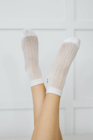 One Eleven North Cutesy Bow Detail Ankle Socks