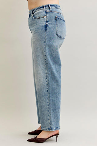 Judy Blue High Waist Wilhemina Light Vintage Wash Leg Denim Jeans 881004