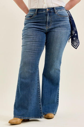 Judy Blue Mid Rise Triple Needle Pockets & Bandana Loop Jaqueline Flare Denim Jeans 82726