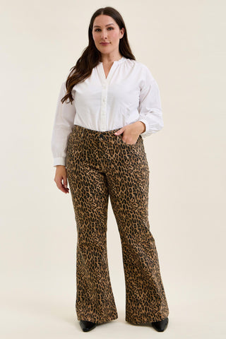 Judy Blue Mid Rise Leopard Luxe Jaqueline Flare Denim Jeans 881180