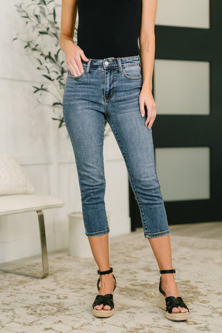 Judy Blue Deborah Mid Rise Capri - Exclusive
