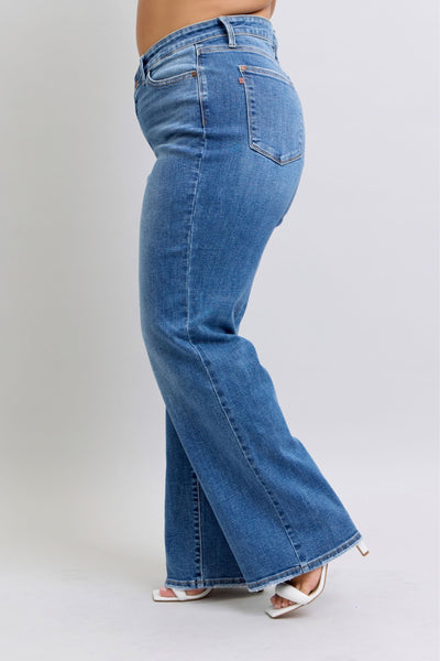 Judy Blue High Waist V-Front Vintage Wash Straight Denim Jeans 82623-Jeans-Sunshine and Wine Boutique