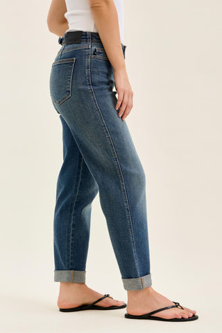 Judy Blue Mid Rise Adjustable Back Tab Hollywood Waist Boyfriend Denim Jeans 82731