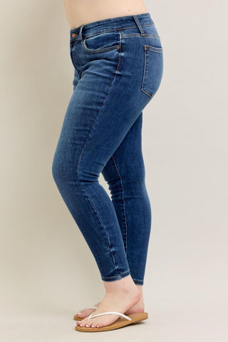 Judy Blue Mid Rise Handsand Skinny Denim Jeans 82252