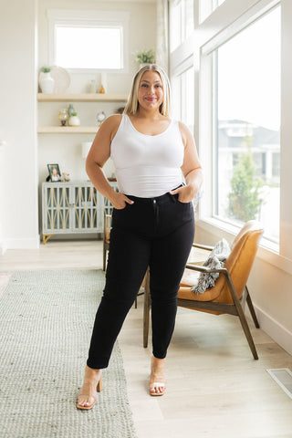 Judy Blue Edith Mid Rise Classic Slim Jeans in Black - Exclusive