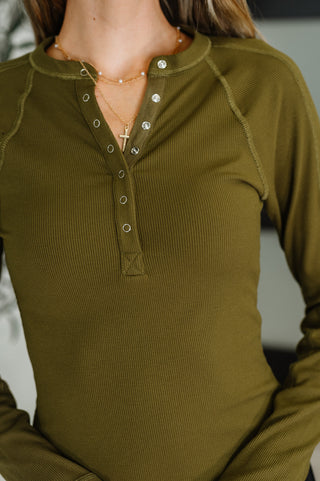 Mono B Effortless Edge Knit Henley Top in Camo Green