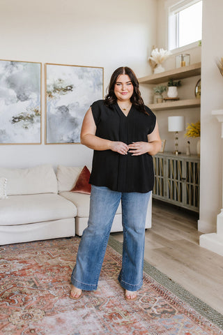 Jodifl Elevate Everyday Blouse in Black