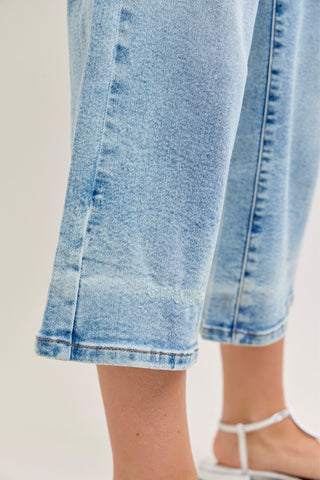 Judy Blue Mid Rise Wide Leg Crop Denim Jeans 881106