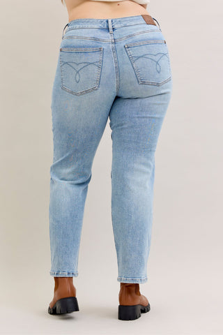 Judy Blue Mid Rise Rigid Magic Destroy Straight Denim Jeans 881060