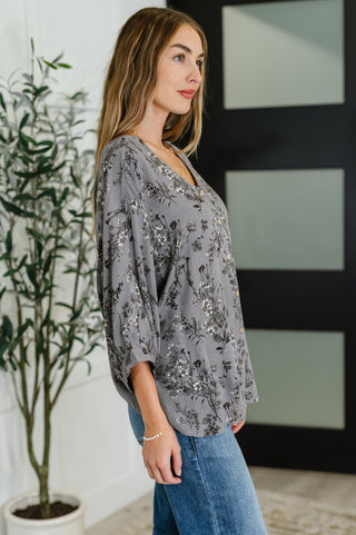 Oddi Falling in Deep Crinkle Woven Blouse Dune Grey