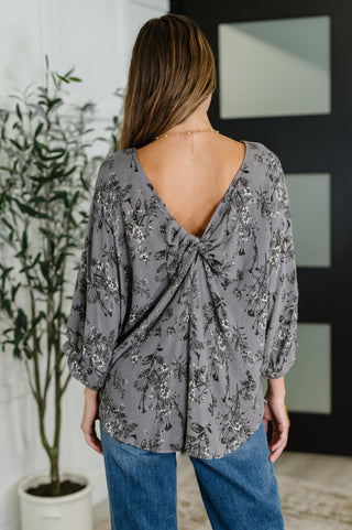 Oddi Falling in Deep Crinkle Woven Blouse Dune Grey