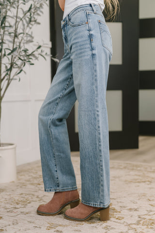 Judy Blue Heather Mid Rise Rigid Magic Straight - Exclusive