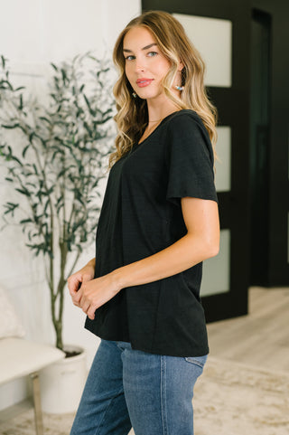 Dear Scarlett I Don't Have to Choose V-Neck Tee in Black