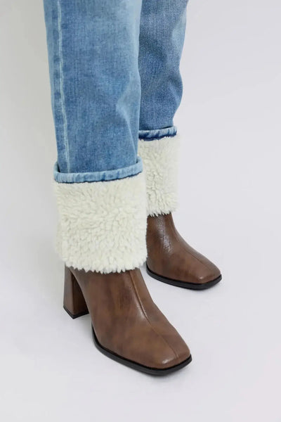 Judy Blue High Waist Shearling Cuff Straight Denim Jeans 88890-Jeans-Sunshine and Wine Boutique