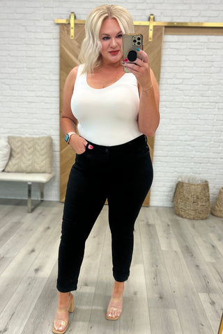Judy Blue Edith Mid Rise Classic Slim Jeans in Black - Exclusive