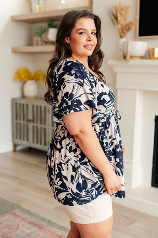 Shopin La In Contrast Floral V-Neck Top
